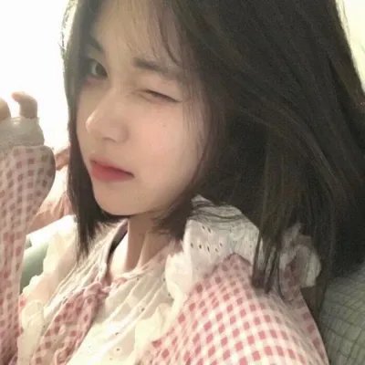 圈养的妇女